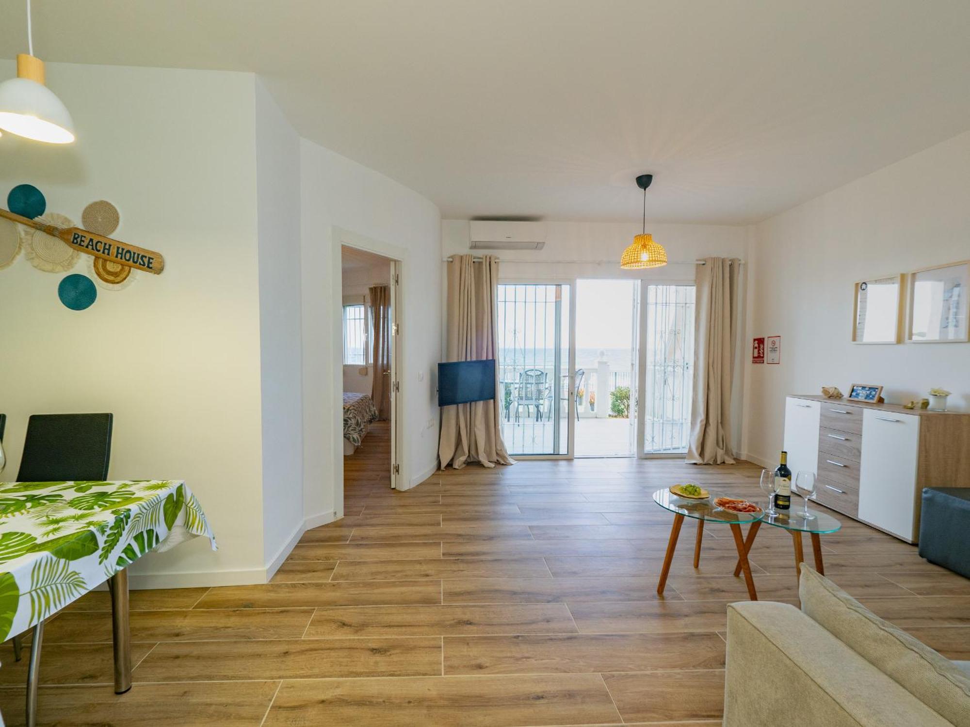 Apartment On Beach Mijas Sitio de Calahonda Екстер'єр фото