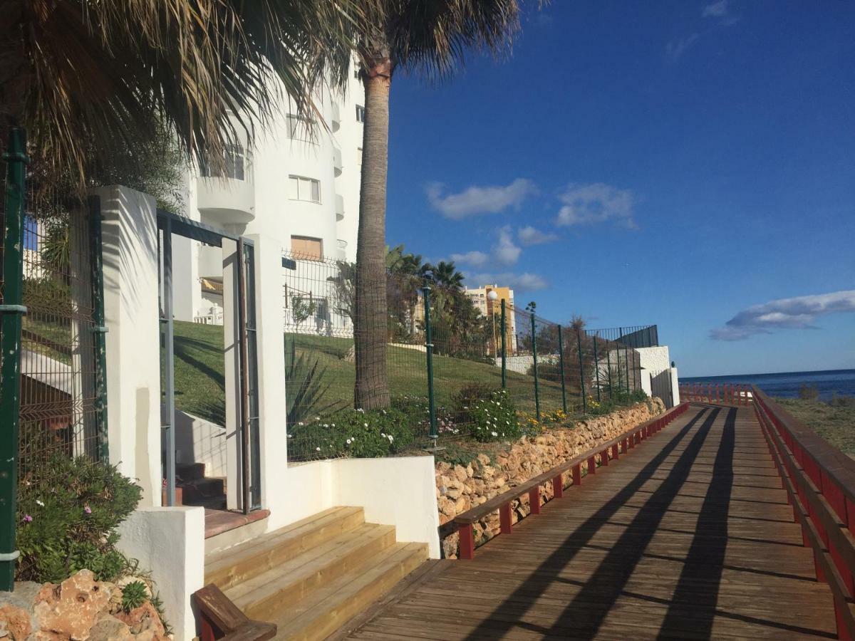 Apartment On Beach Mijas Sitio de Calahonda Екстер'єр фото
